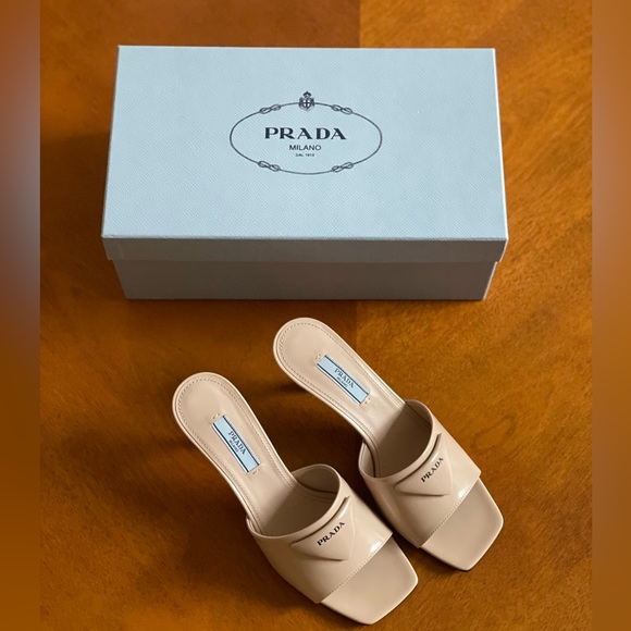 Authentic Prada Logo Leather Open-Toe Mules - Picture 3 of 6